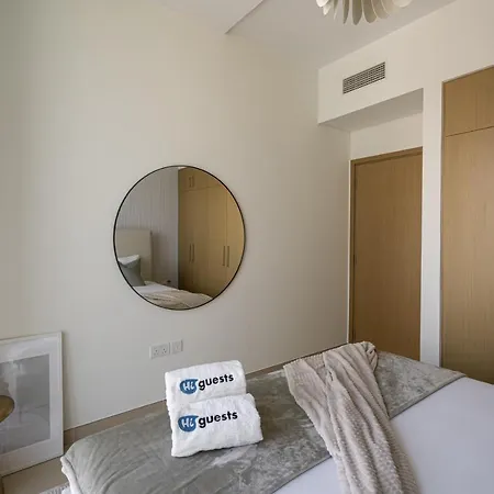 Higuests - Stylish Apartment Floating Over The Marina Waters Dubai Exterior photo