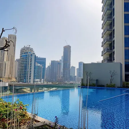 Higuests - Stylish Apartment Floating Over The Marina Waters Dubai Exterior photo